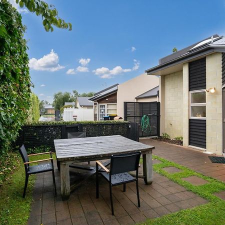Sunny, Quiet, 2-Bedroom Unit In Fabulous Location! Cambridge Exteriér fotografie