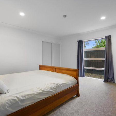 Sunny, Quiet, 2-Bedroom Unit In Fabulous Location! Cambridge Exteriér fotografie