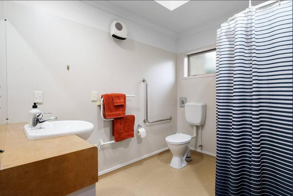 Sunny, Quiet, 2-Bedroom Unit In Fabulous Location! Cambridge Exteriér fotografie